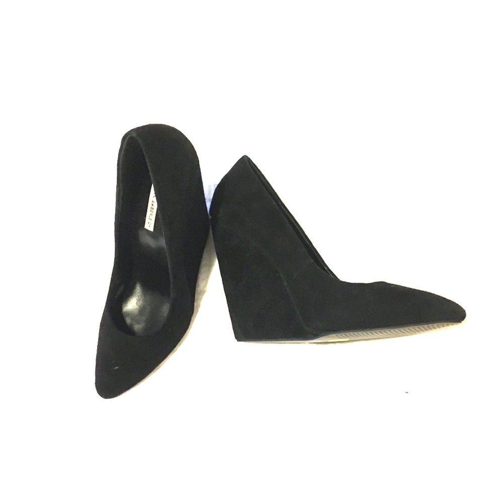 Kathryn Amberleigh black suede 4 inch wedges